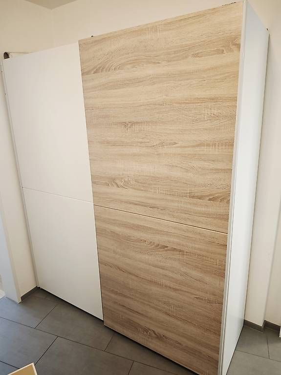 Armadi: Schrank mit Scheibentüre weiss Holz optik – Usato da Chur venduto da Edina1994 2