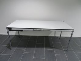 USM Möbel Tisch