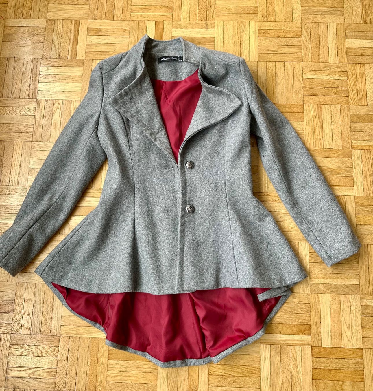 Cappotti: Eleganter grauer Mantel, tailliert – Usato da Zürich venduto da ong8