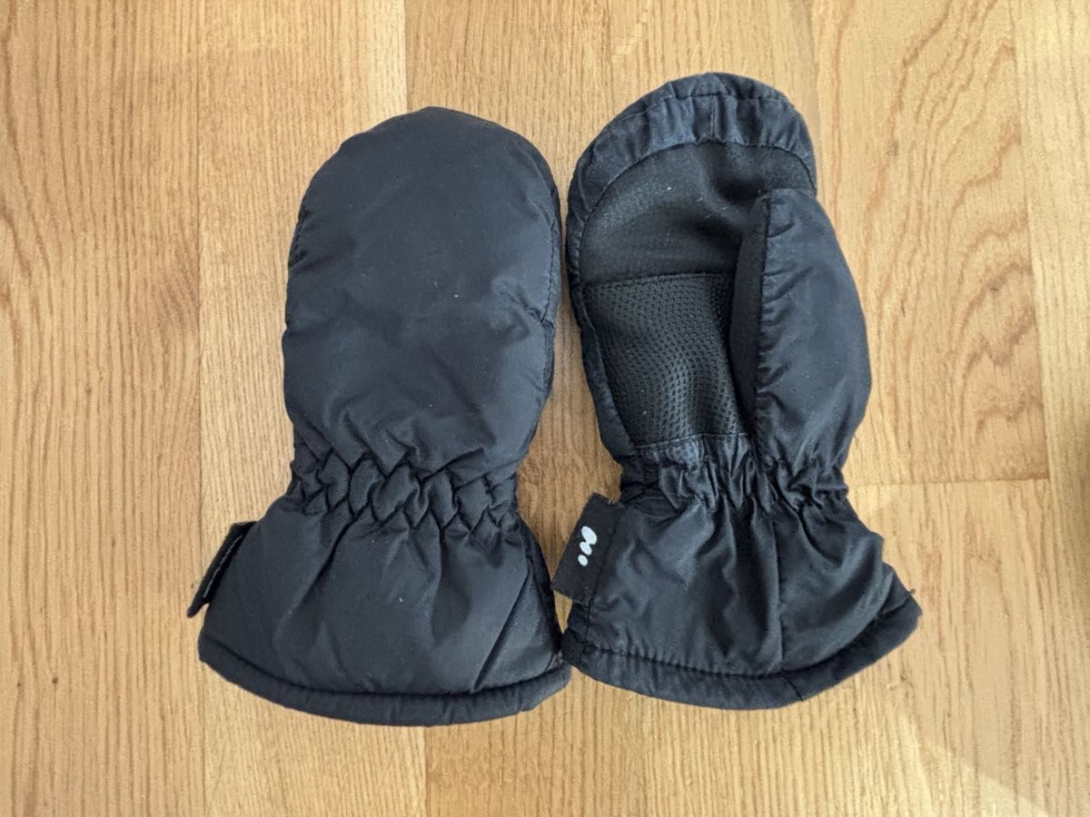 Guanti: Kids winter / ski gloves (2-3y) – Usato da Würenlos venduto da sue_wp8k