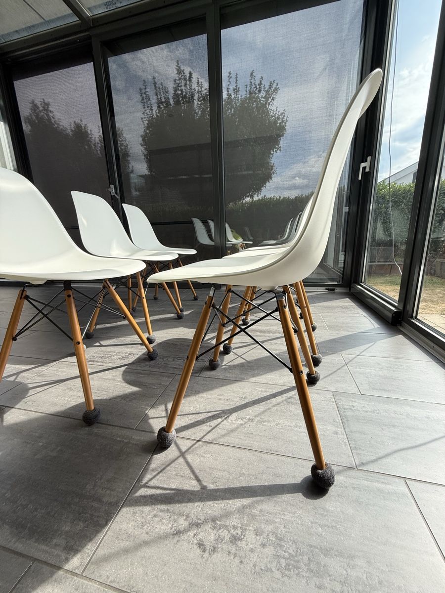 Eames Sedie: Chaises Vitra Eames – Usato da Kleinbösingen venduto da kal_gjd6 1