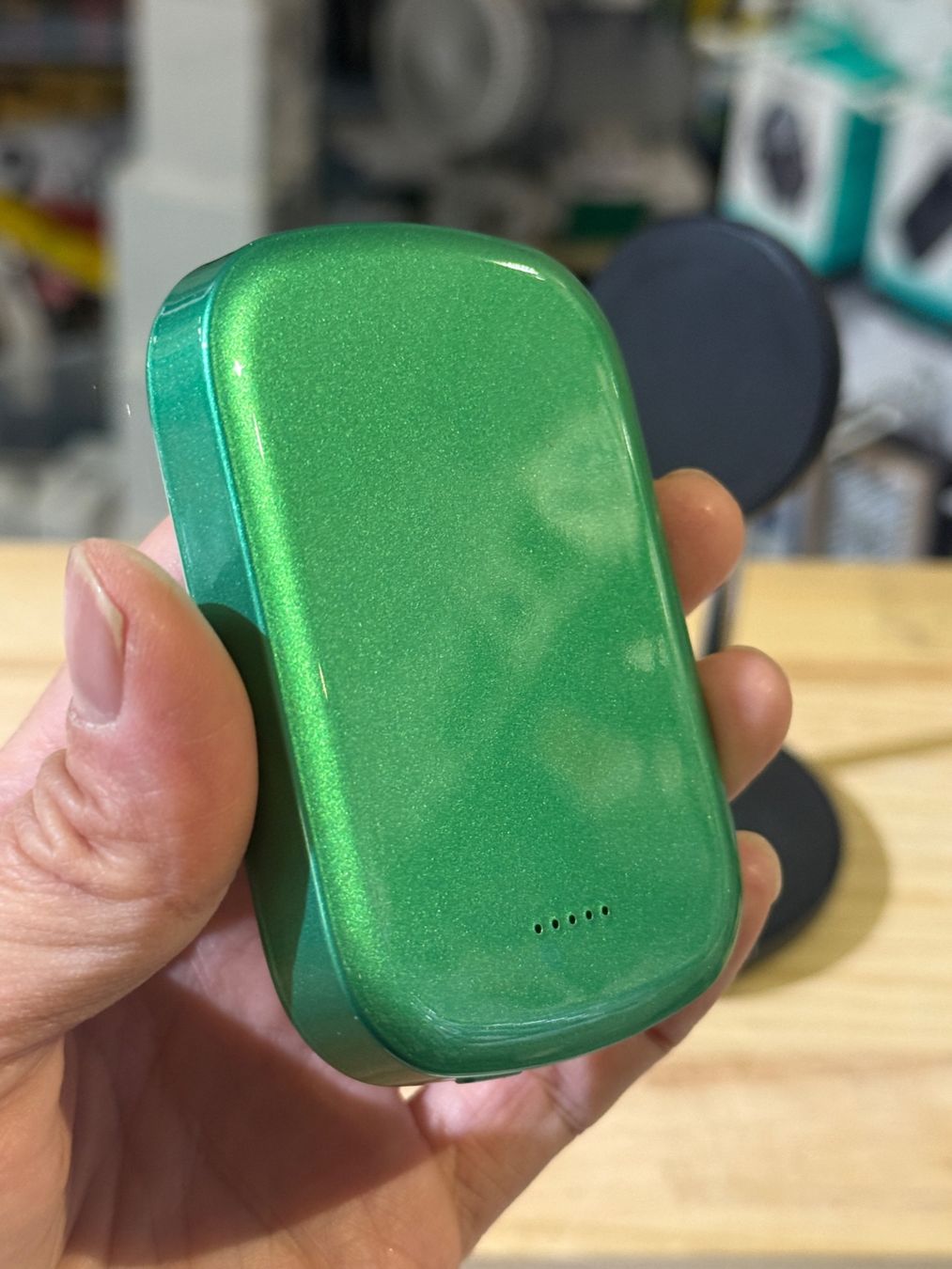 Covers & Schutzfolien: Batterie portable Mag-safe pour iPhone samsung – Neu und originalverpackt aus Morges von DigiAC 1