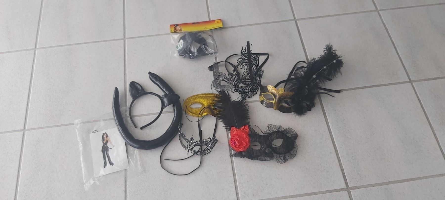 Masken: Masken-Set – Neu (gemäss Beschreibung) aus Schwarzenbach SG von mel_s6jj