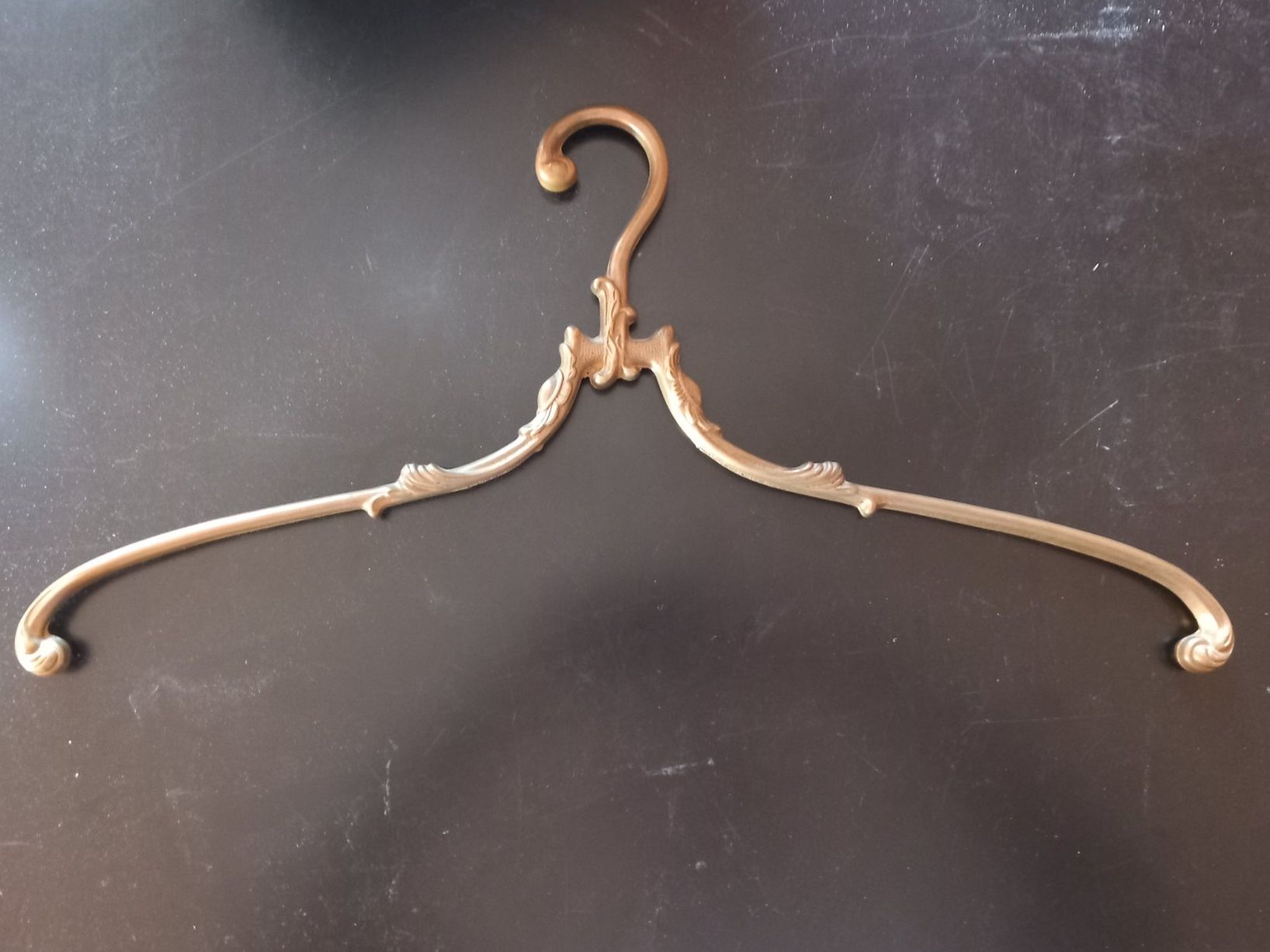 Appendiabiti: Kleiderbügel Messing 1 – Usato da Nänikon venduto da Haexli_70
