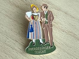Pin Freudebärger Tracht