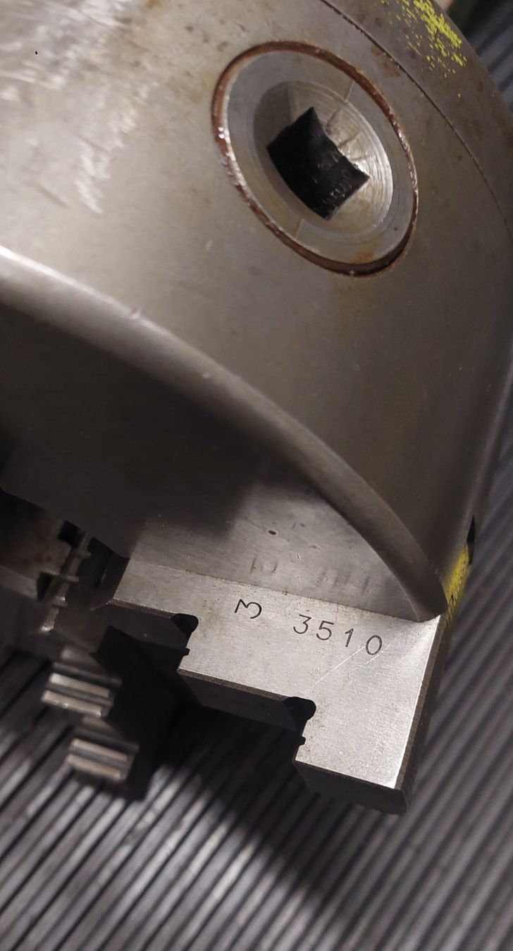 Tutti gli attrezzi: 4 Backenfutter 165mm – Usato da Oberentfelden venduto da hrc600 6