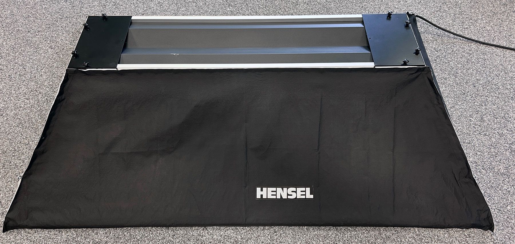 Flash: HENSEL - Table Top Autolight, Softbox, Lichtwanne, 130x200cm – Usato da St. Gallen venduto da kobayashi-maru 2