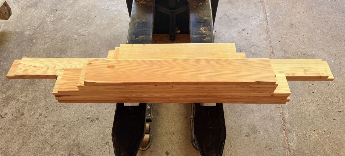 Holzartikel: 26mm Lärchen Bretter – Neu (gemäss Beschreibung) aus Wallisellen von CH-Holz-CH