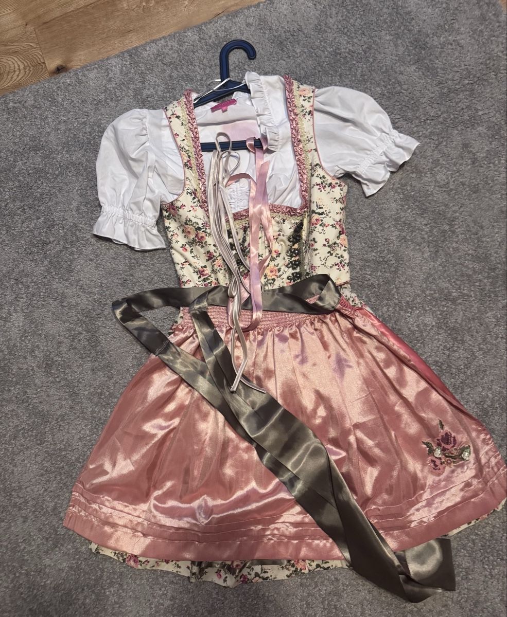 Krüger Vestiti: Dirndl von Krüger – Usato da Oberuzwil venduto da Schuhe140 2
