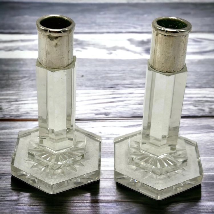 ANCIENNES PAIRE BOUGEOIRS EN CRISTAL DE VANNES MODELE FLEUR DE LYS EUR