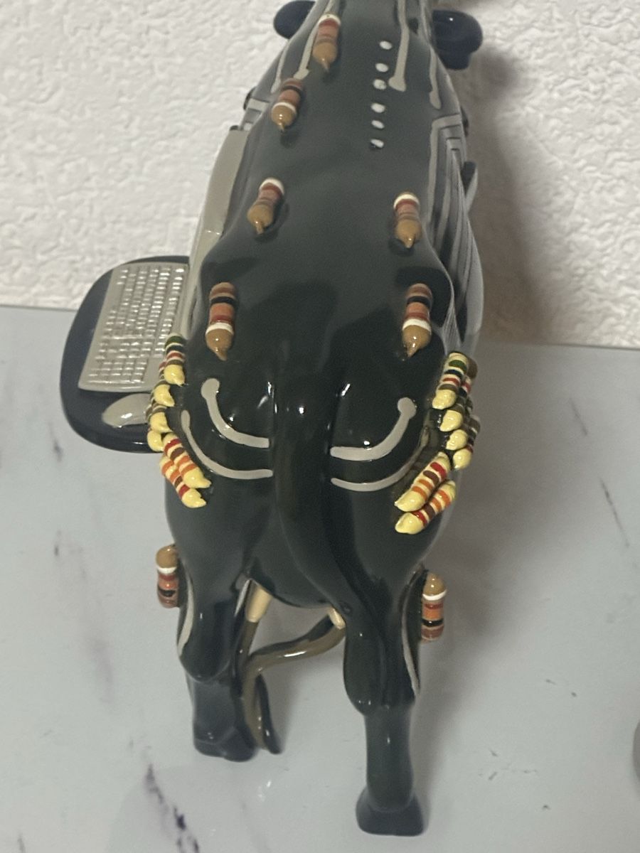 Statuette: Design Cow Parade Kuh Computer Edition – Usato da Deitingen venduto da Himhip 1