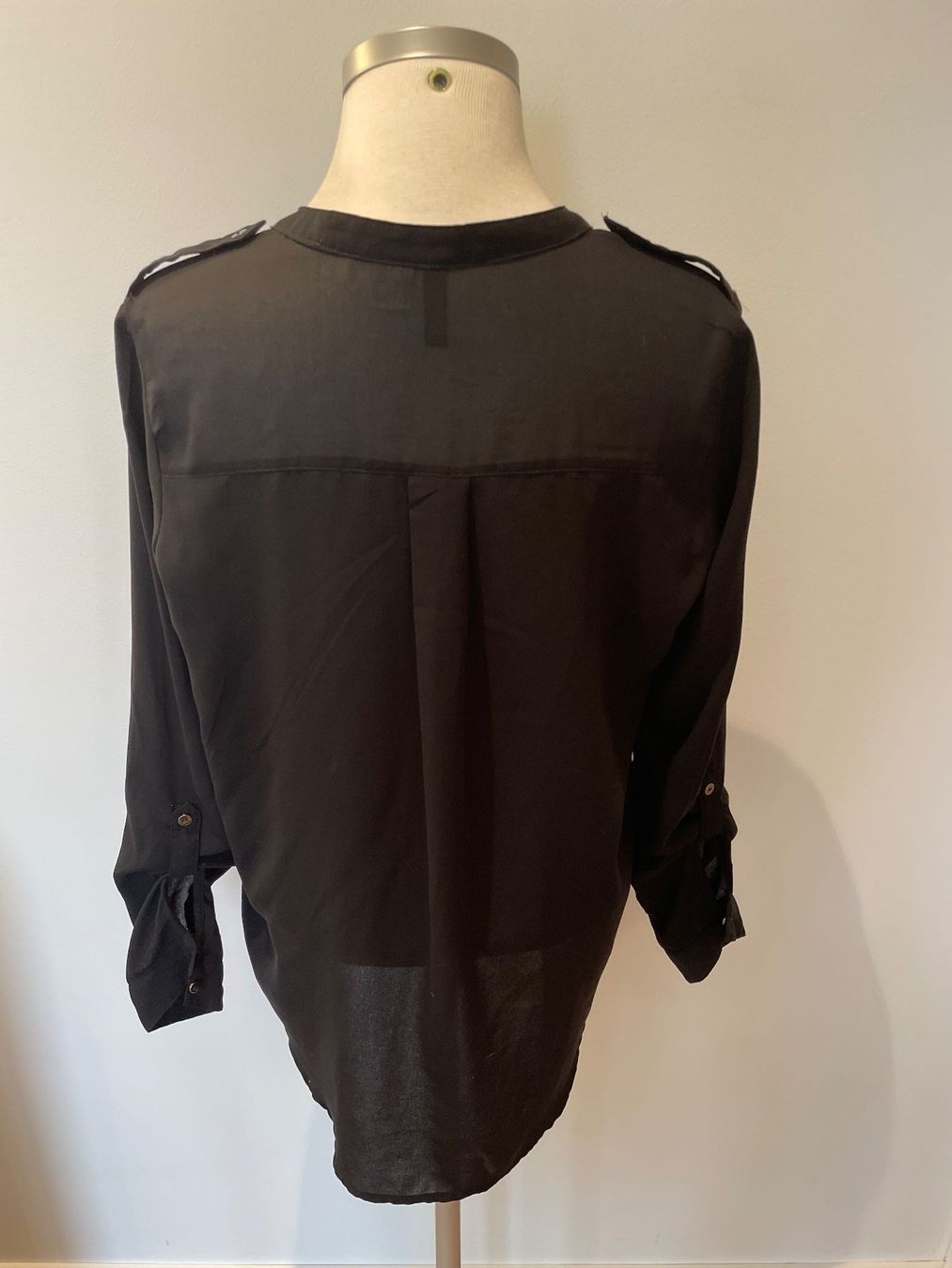 H&M Chemisiers: Bluse schwarz H&M – D'occasion à Neunkirch par autoscooter57 3