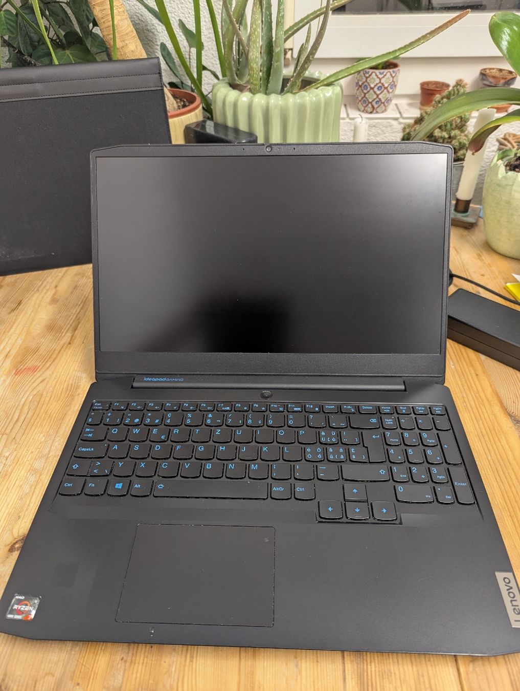 Lenovo Notebooks: Lenovo Gaming Laptop, gebraucht – Gebraucht aus Zürich von tamurco