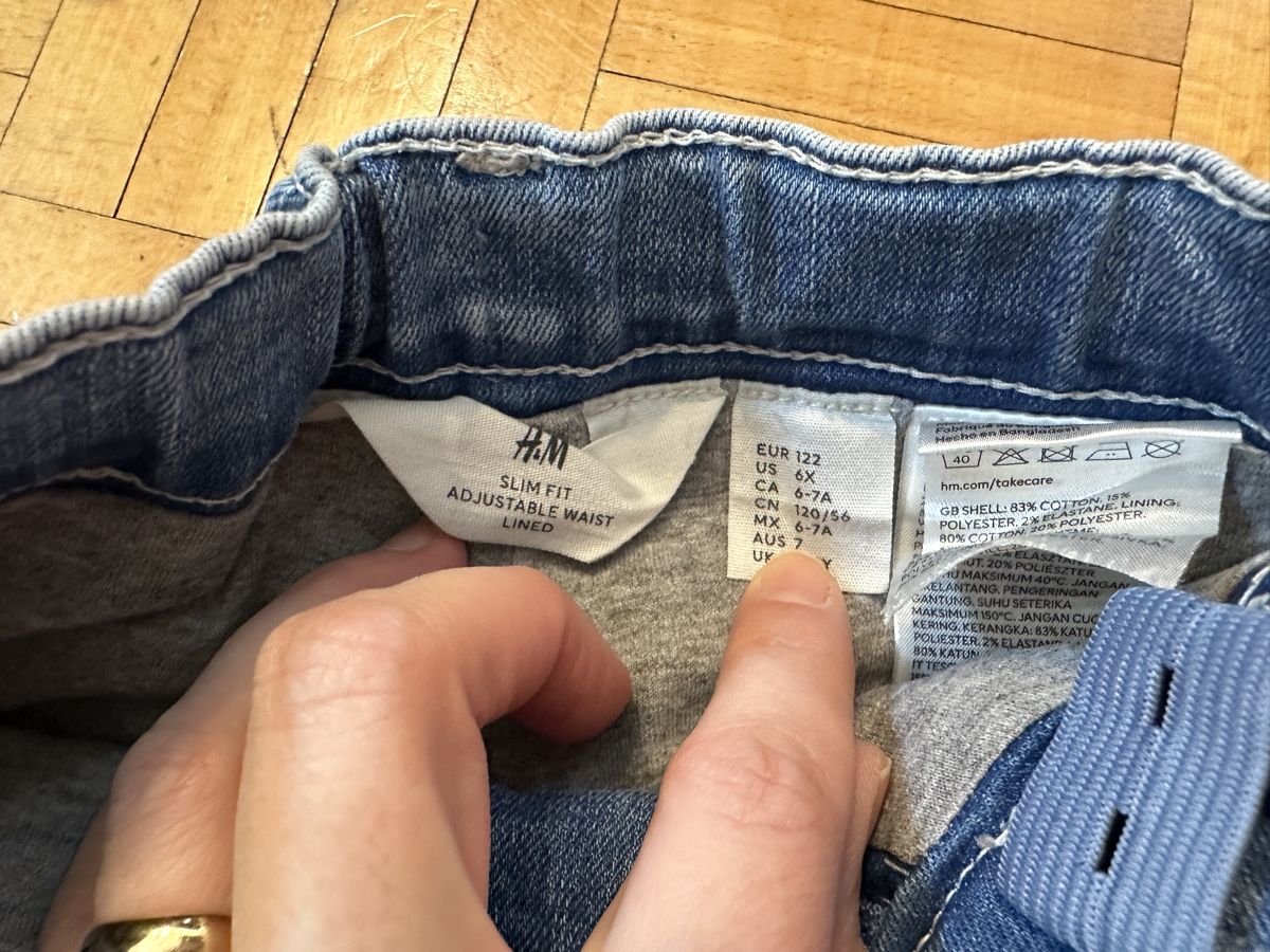 H&M Pantaloni: h&m Jeans 122 – Usato da Zürich venduto da Paleardi 1