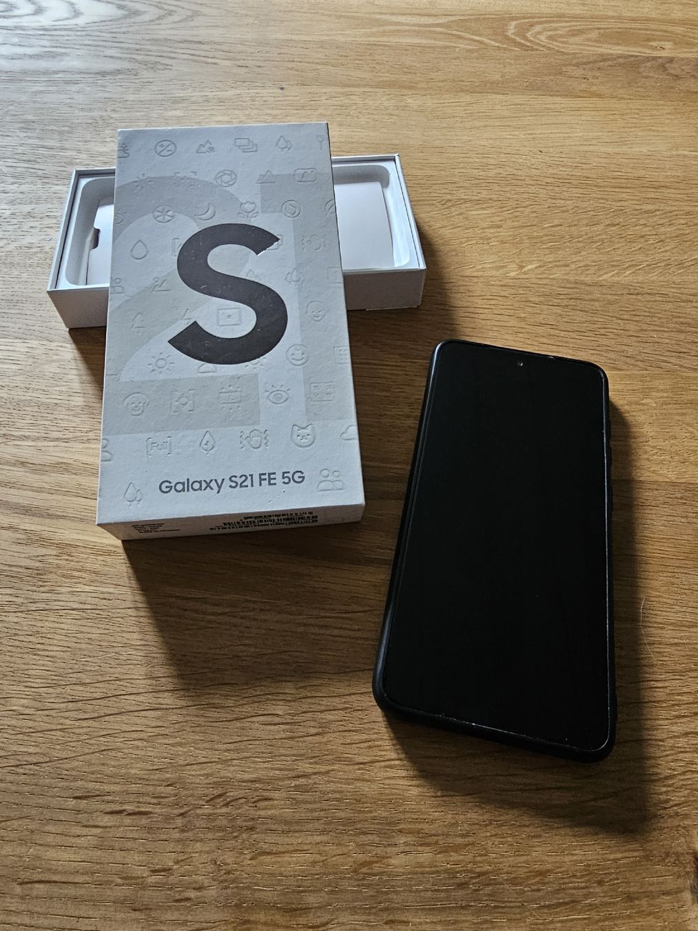 Samsung Telefoni cellulari / Smartphones: Samsung Galaxy S21 FE 5G – Usato da Theilingen venduto da Charlie_Kilo