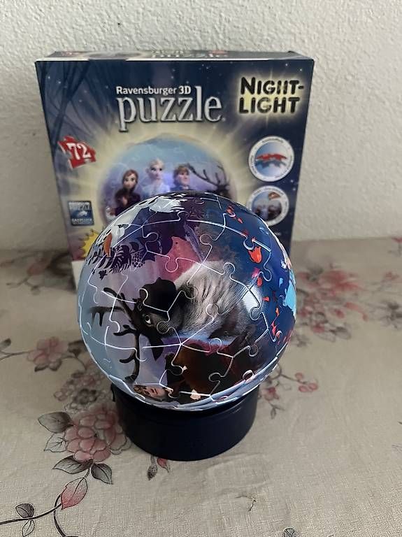Puzzle: Puzzle 3D Reine des neiges  – Usato da Lausanne venduto da Catherine1003