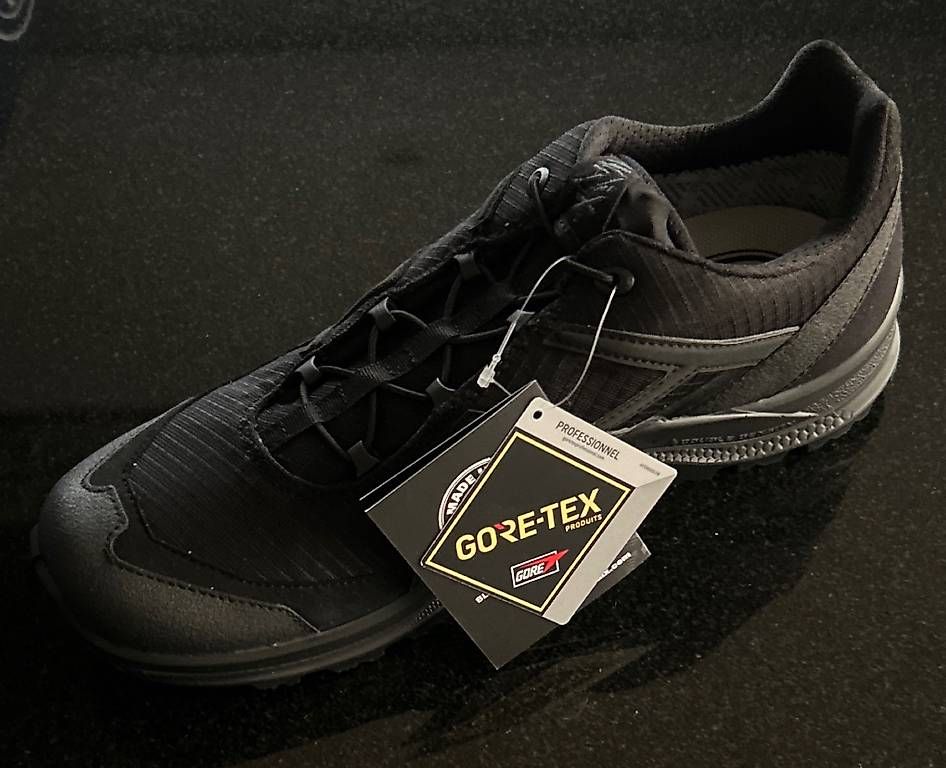 Haix Scarpe da uomo: Haix Eagle Athletic 2.1 GTX low black NEU! – Usato da Güttingen venduto da Tg_135367 1