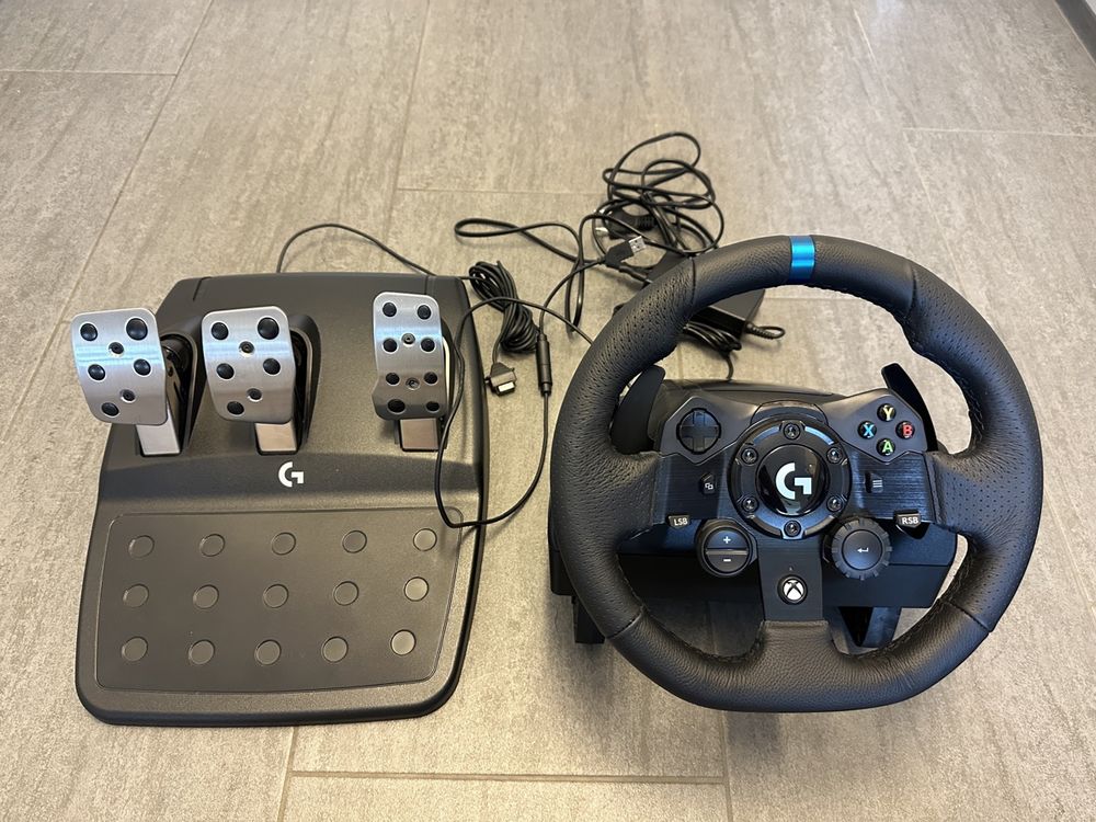 Logitech G G923 Trueforce for PC and Xbox Gaming Lenkrad (Gebraucht) in ...