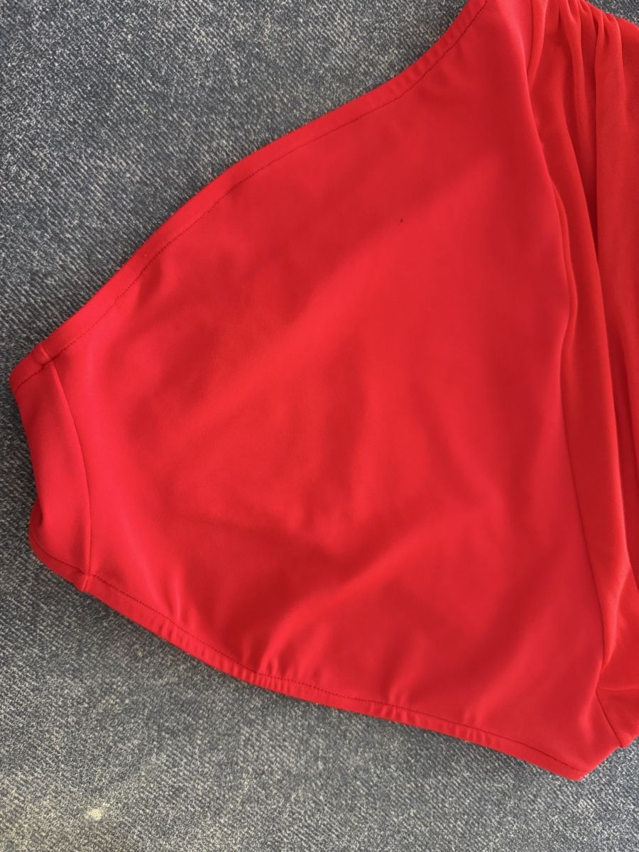 Costumi da bagno & Bikini: TABOU Badeanzug ROT mit Raffung, Gr. CH 38 – Usato da Pfungen venduto da hansi09io 5