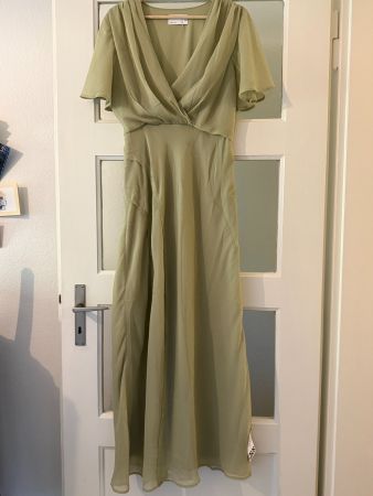 ASOS Kleid in der Farbe Salbei - Grösse 40