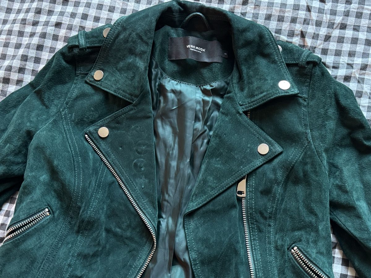Vero Moda Giacche: Stylish Green Suede Biker Jacket Size XS Vermo Moda – Usato da Effretikon venduto da expiredrice 1