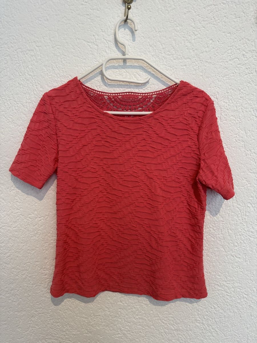 T-Shirts: Shirt Koralle Pink Gr. S / M – Gebraucht aus Fislisbach von KolibriSecondhand