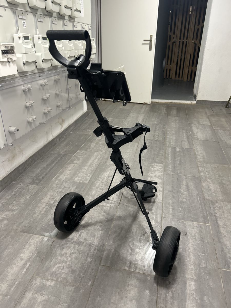 Big Max Chariots: Golf Trolley  – D'occasion à St. Gallen par den_b5pr 1
