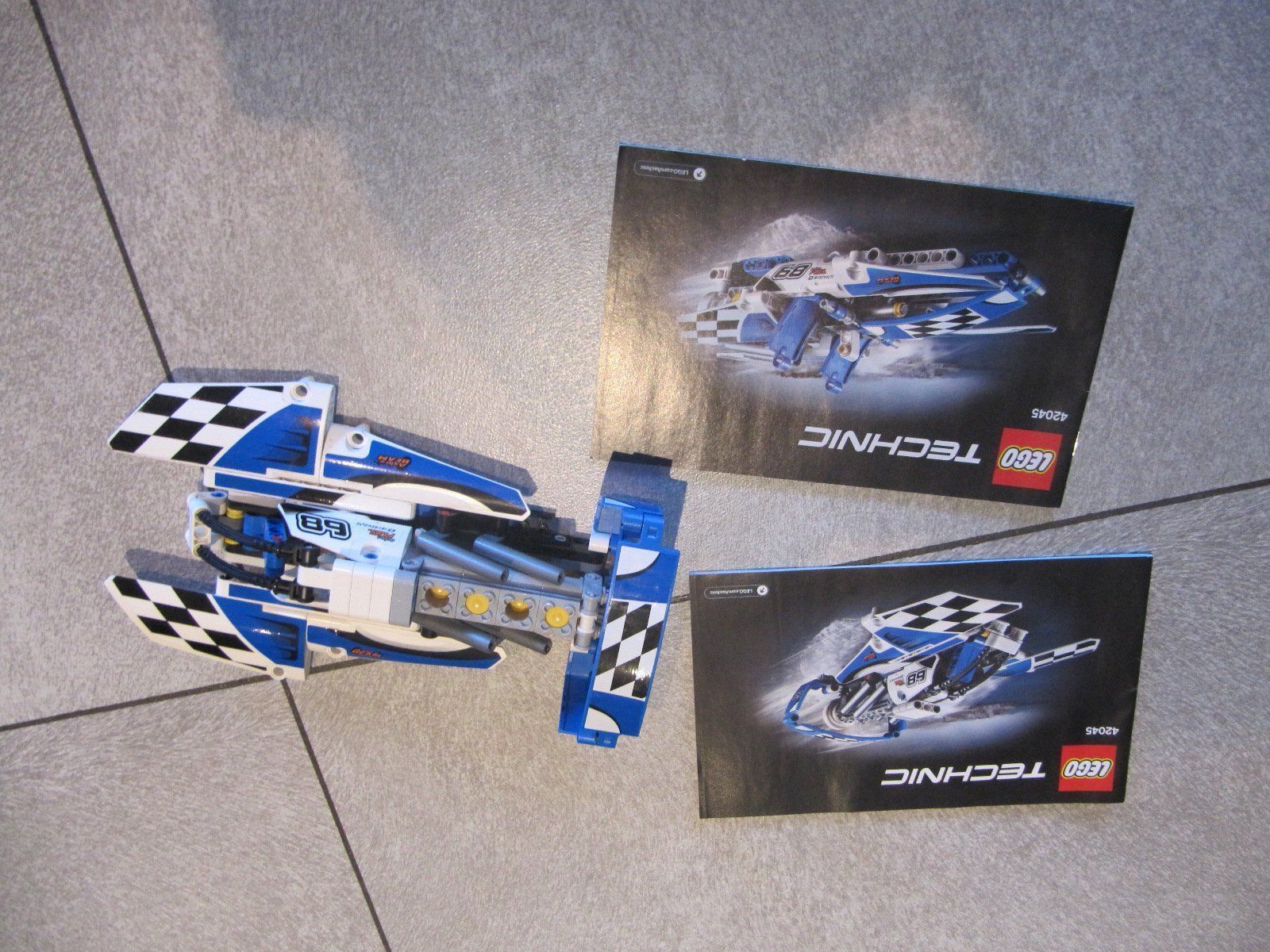 Lego Baukästen: Lego Technic 42045 Hydroplane Racer – Neu (gemäss Beschreibung) aus Arbedo von nadia1973