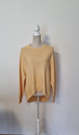 Spezieller neuwertiger " FTC " Pullover Gr. S