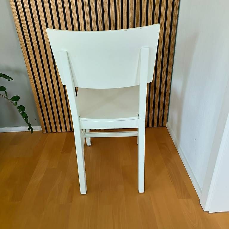 Chaises: Stuhl weiss Ikea – D'occasion à St. Gallen par Sinubra