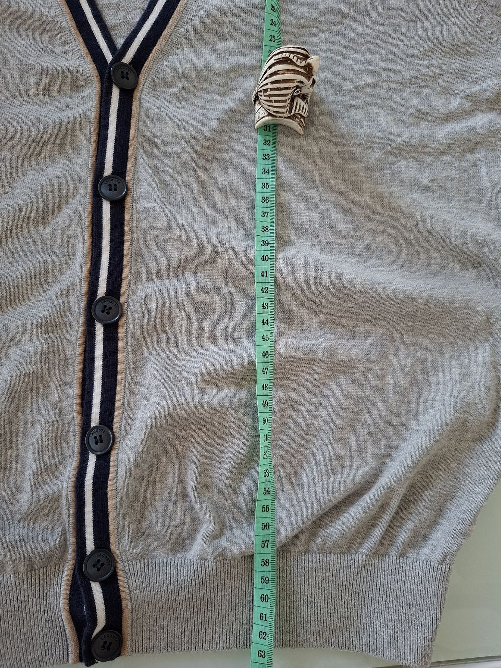 Lacoste Gilet & Giacche: Cardigan Lacoste Gris, Taille 4 - Élégant & Confortable – Usato da Renens VD venduto da ser_j2fn 3