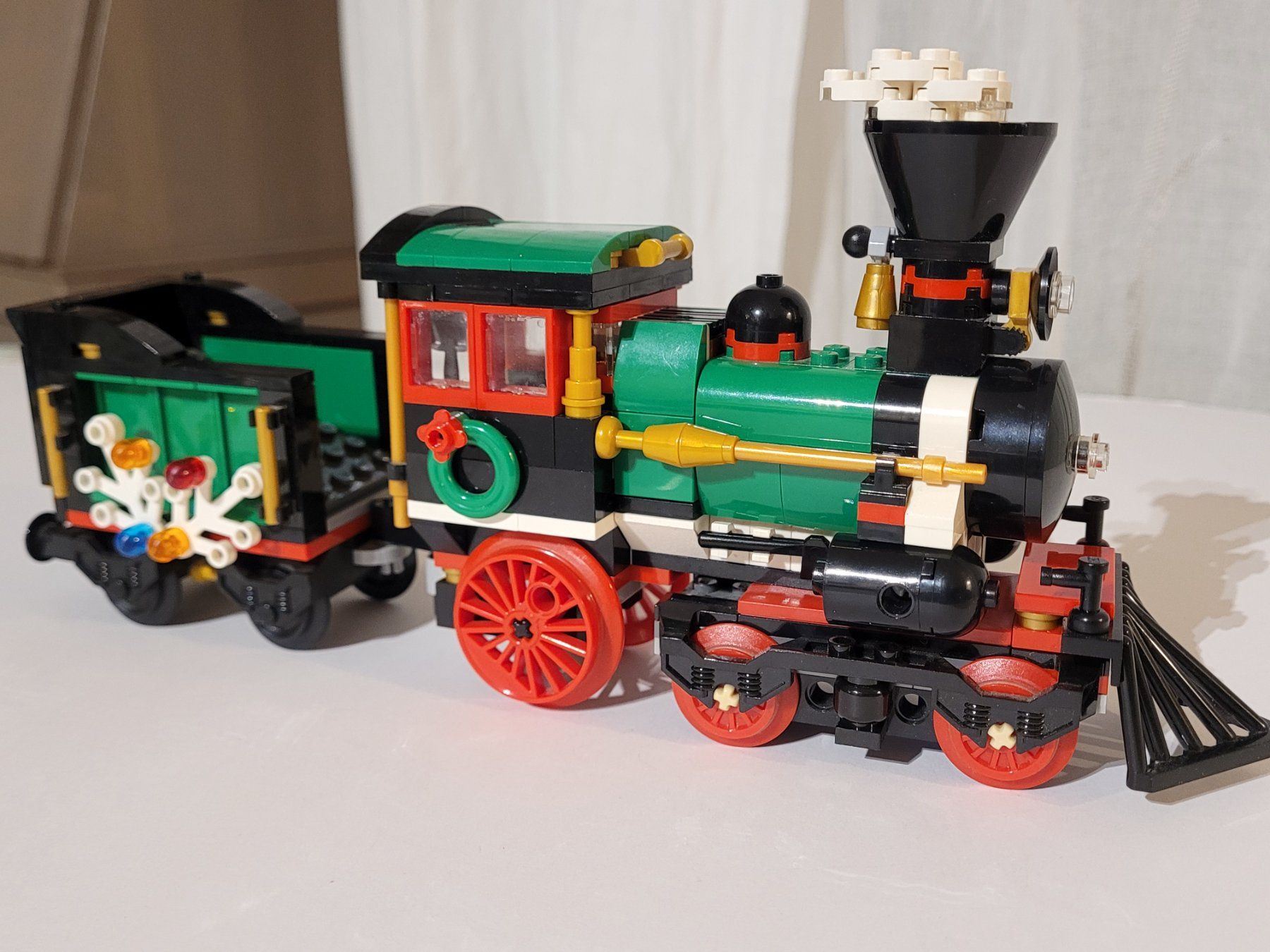 Lego Kit di costruzioni: Lego eisenbahn Creator 10254 Locomotive avec Tender + plan – Usato da La Tour-de-Peilz venduto da estelle69 7