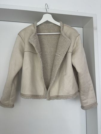 Übergangsjacke beige mit Kunstfell