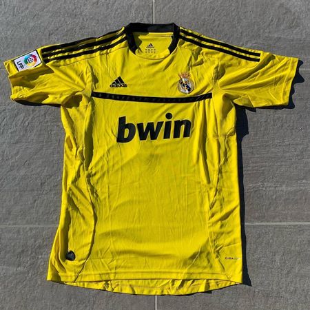 Real Madrid GK, Iker Casillas 1, Adidas, Season 2011-12