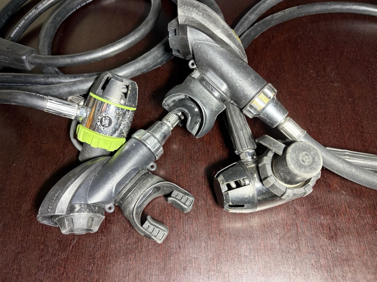 Apeks Respiratori & Giubbotti: Poseidon Xstream Lungenautomat – Usato da Hirschthal venduto da Mike000000111 1