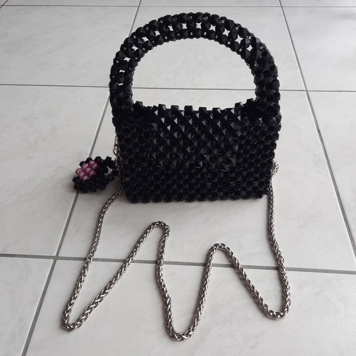 Borse da donna: Neue schicke Perlenhandtasche – Nuovo (secondo la descrizione) da Möhlin venduto da alexandra43 1