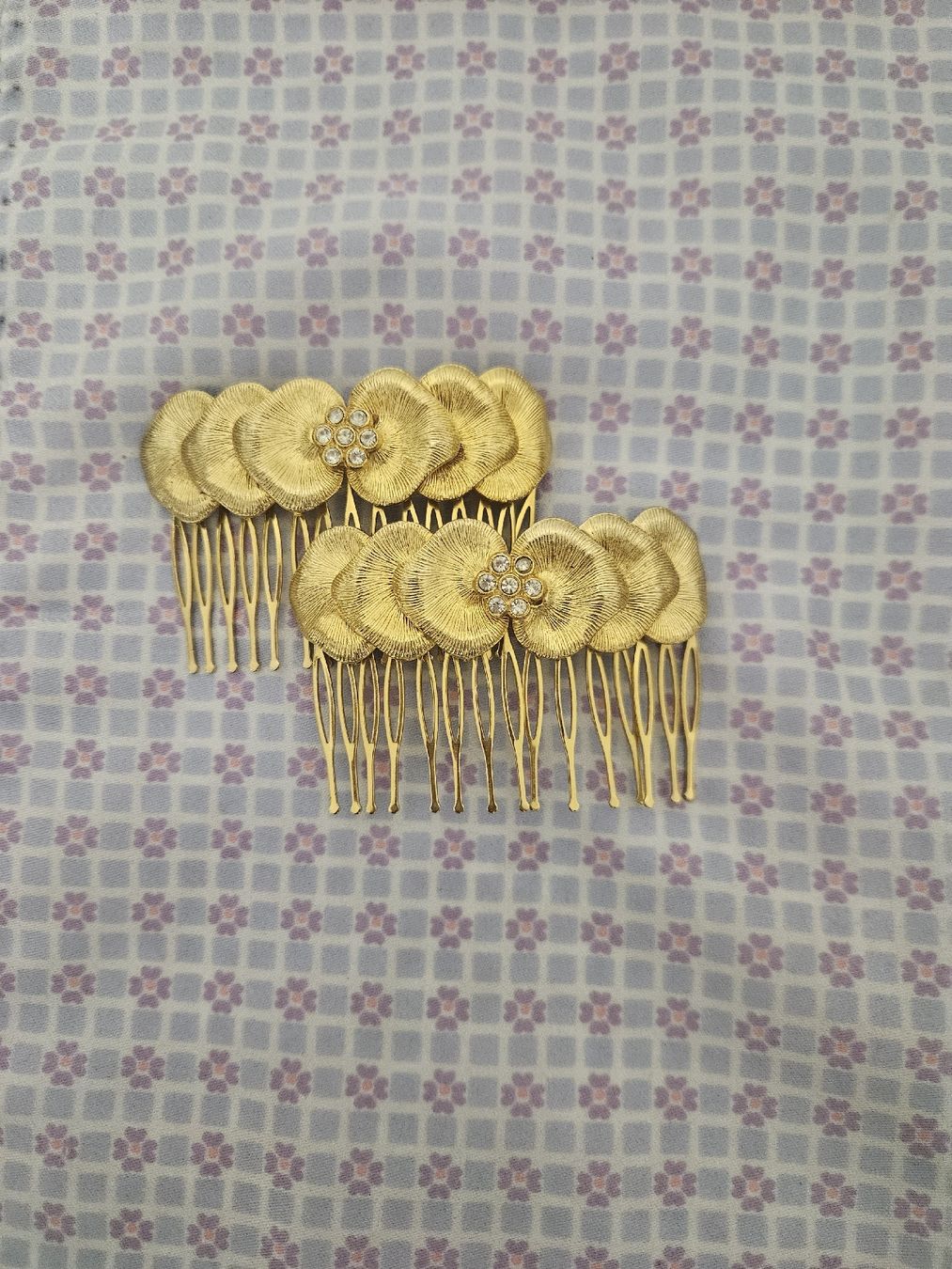 Accessori per capelli: Peignes à cheveux vintage – Usato da Vuisternens-Ogoz venduto da Cyn_thiaa31