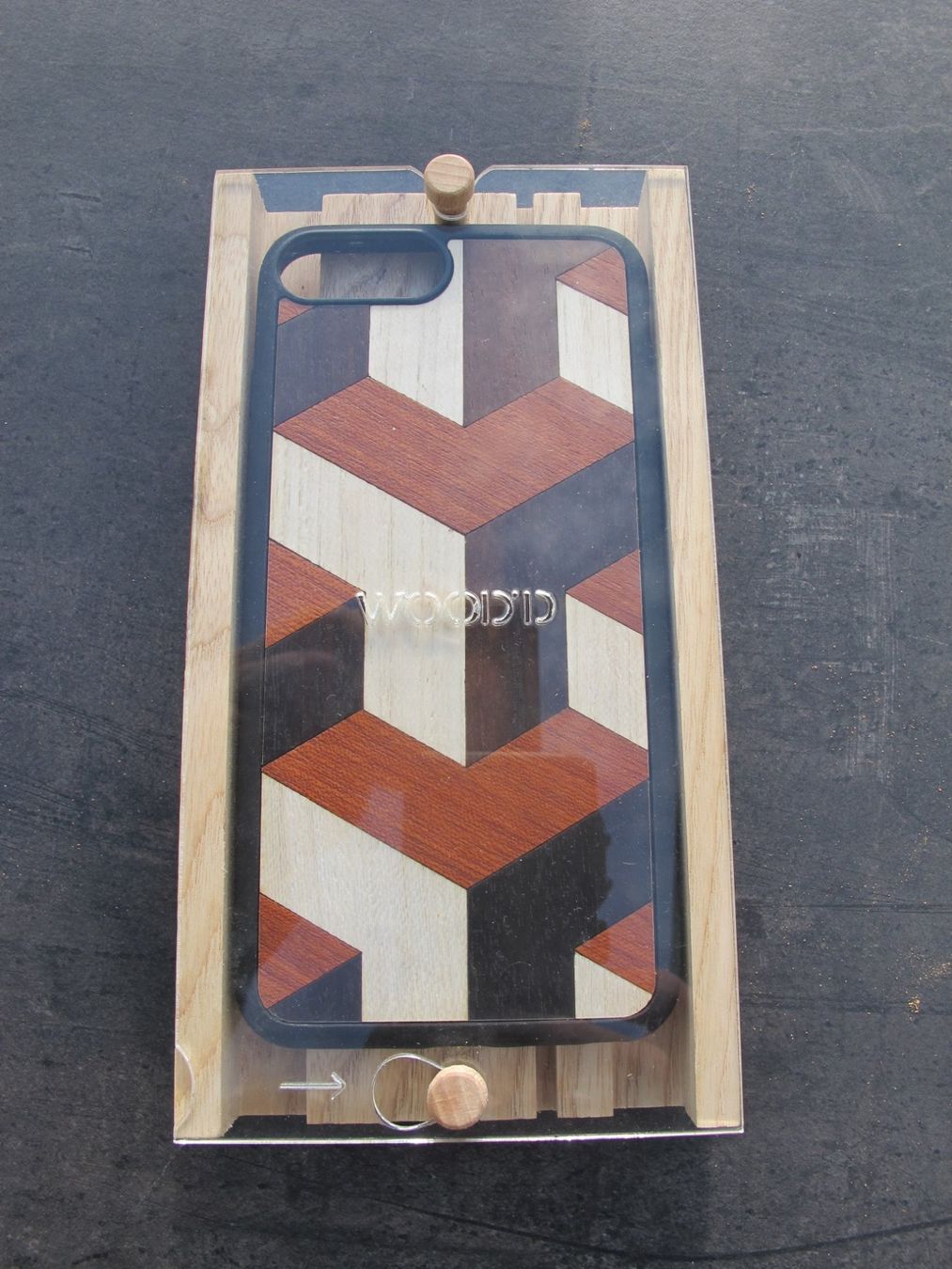 Apple Telefoni cellulari / Smartphones: Smartphone WOOD'D !!!! – Usato da Nänikon venduto da Irene47
