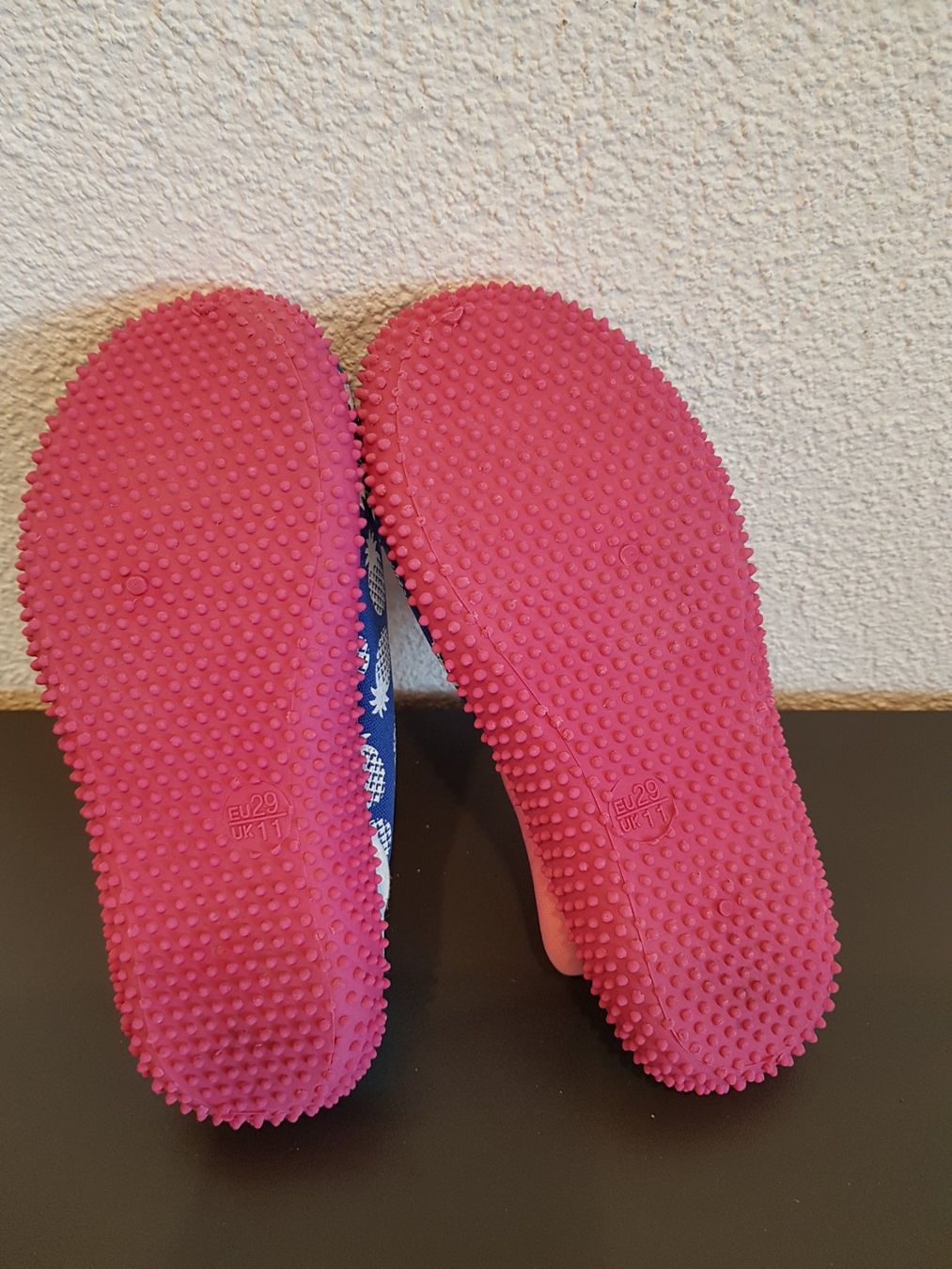 Scarpe per ragazzi: Wasserschuhe Grösse 29 – Usato da Trachslau venduto da schumannmario 2