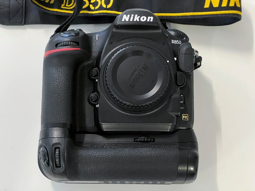 Nikon D850 mit Zubehör | Kaufen auf Ricardo