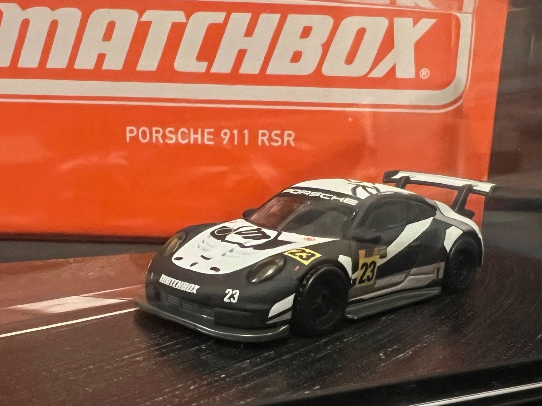 Matchbox Modellautos: Matchbox Porsche 911 RSR LIMITED – Neu und originalverpackt aus Rümlang von Wantedjoe 3