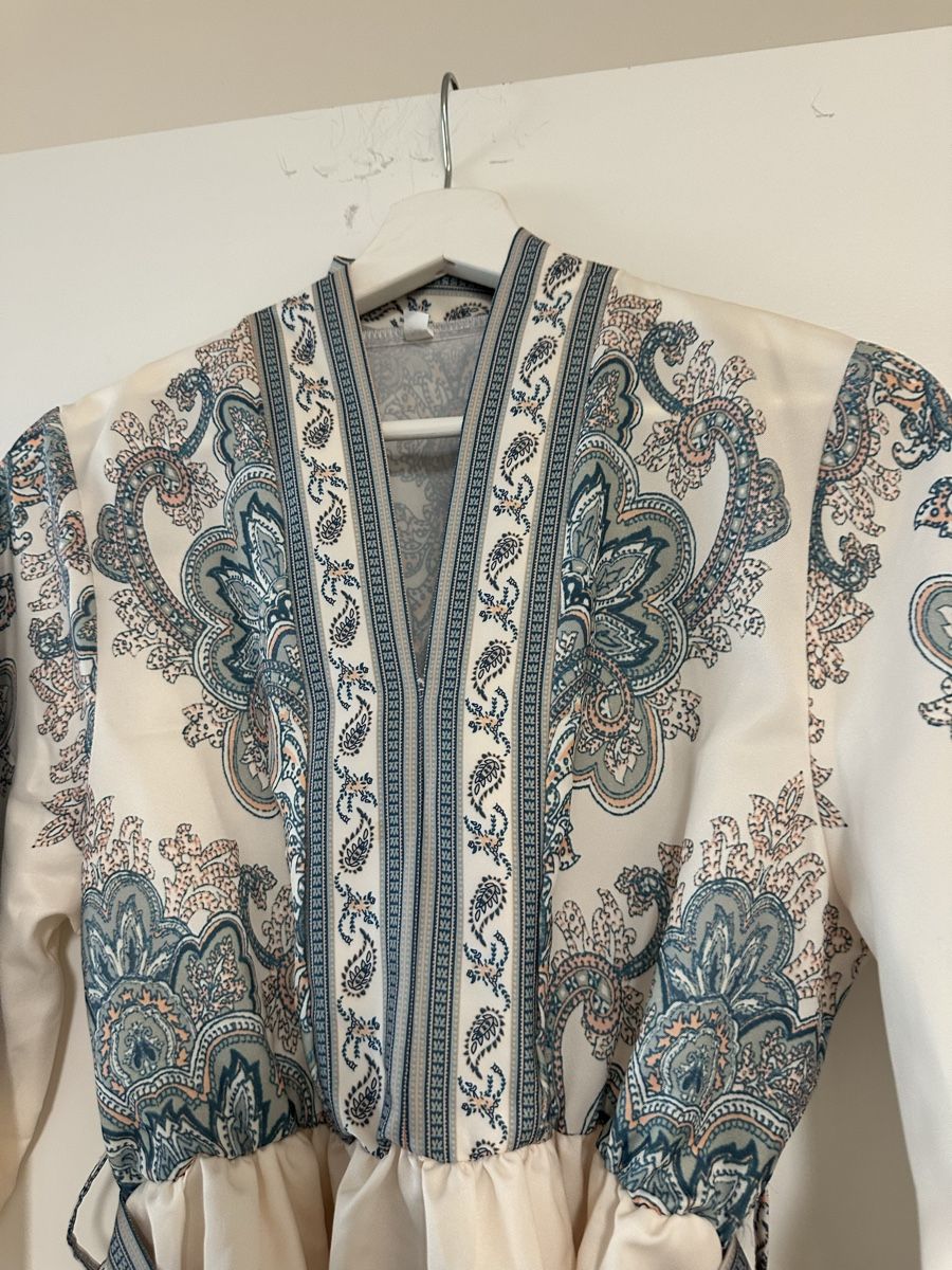 Robes: Wunderschön Kleid Gr M – D'occasion à Volketswil par Sina008 4