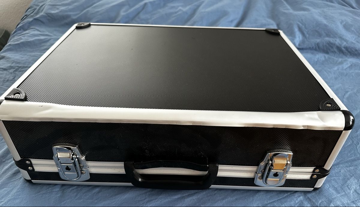 Valigie: Aluminium Case with Foam Inserts for Sale – Usato da Zäziwil venduto da Schafi98 3