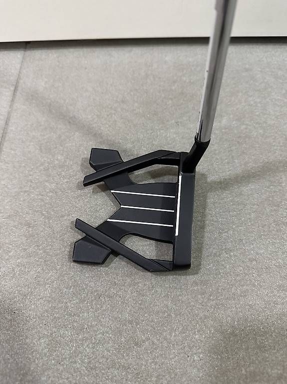 Wilson Clubs & Sets: Putter - Wilson Infinite mit Hilfslinien – D'occasion à Fällanden par joel.schilling 2