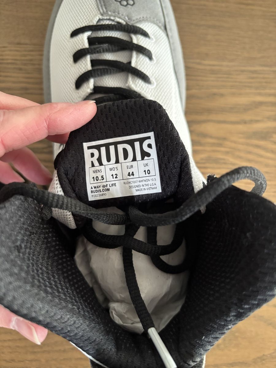 Herrenschuhe: Sportschuhe – Neu und originalverpackt aus Belp von dan_dj9r 2