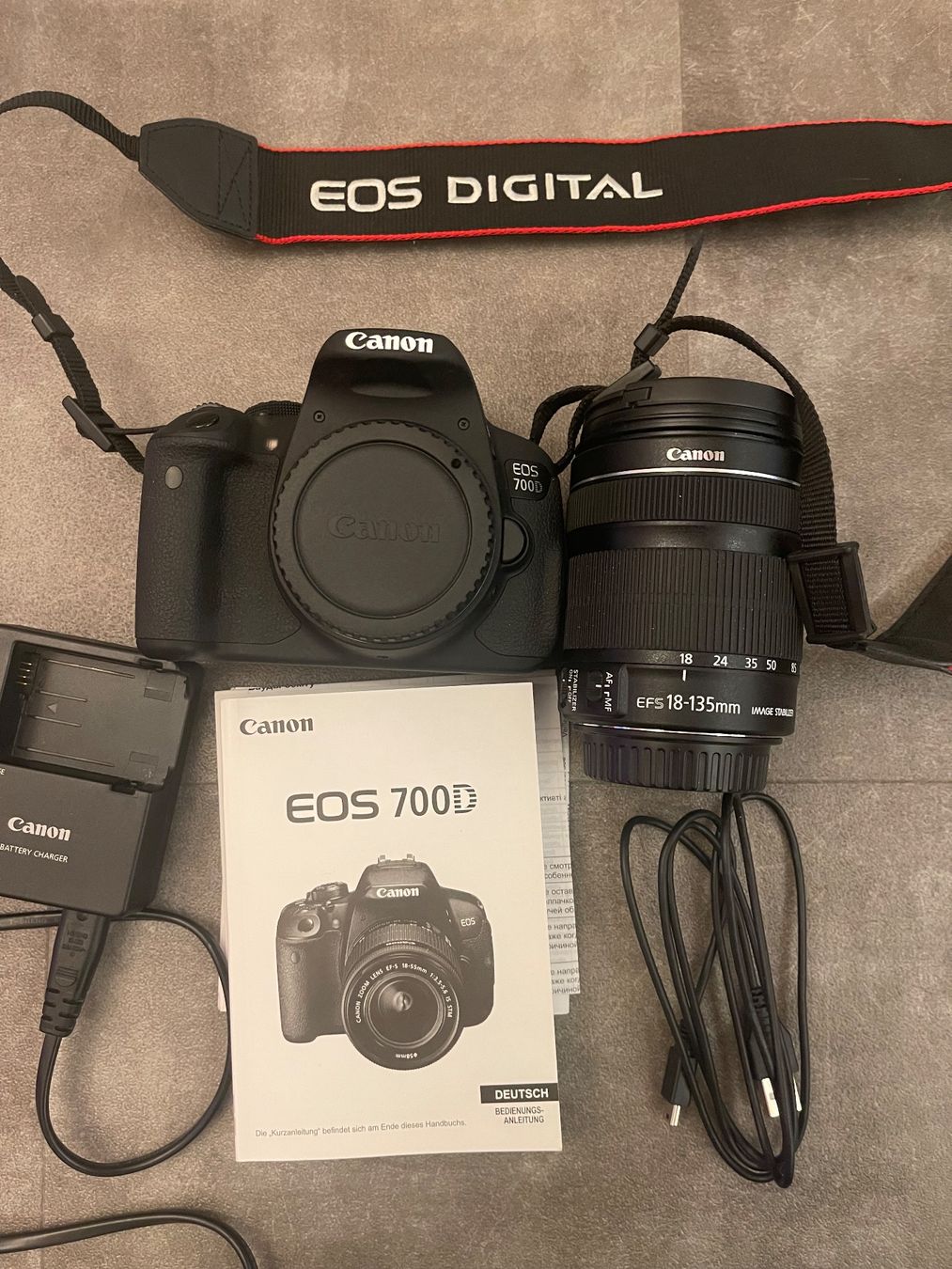 Canon Fotocamera: Canon EOS 700D, 18-135 mm IS STM Kit – Usato da Dörflingen venduto da Benz63 1