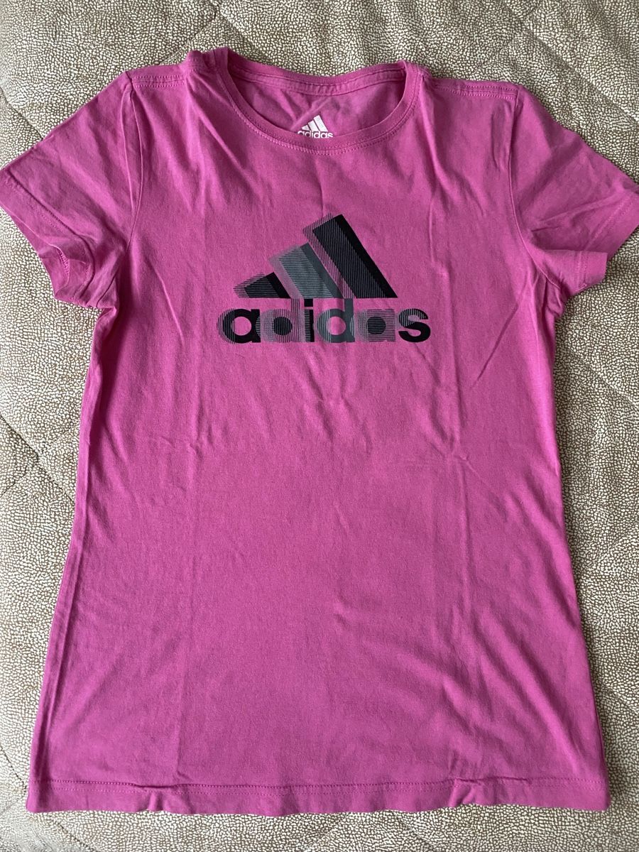 Adidas T-Shirts: Adidas T-shirt S 100% Baumwolle – Gebraucht aus Gümligen von zeusone1