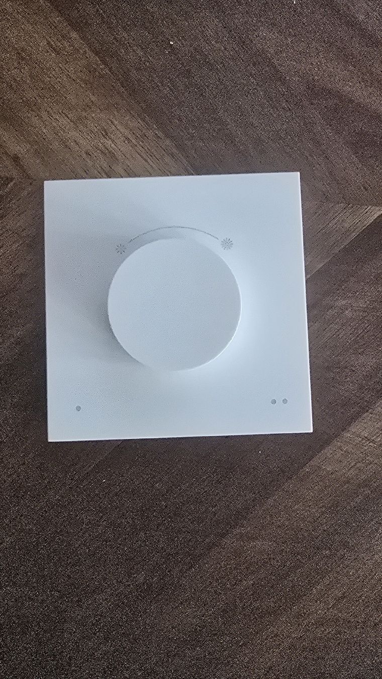 Interruttori: WIZ Dial Switch USB-C – Usato da Zürich venduto da rolf290