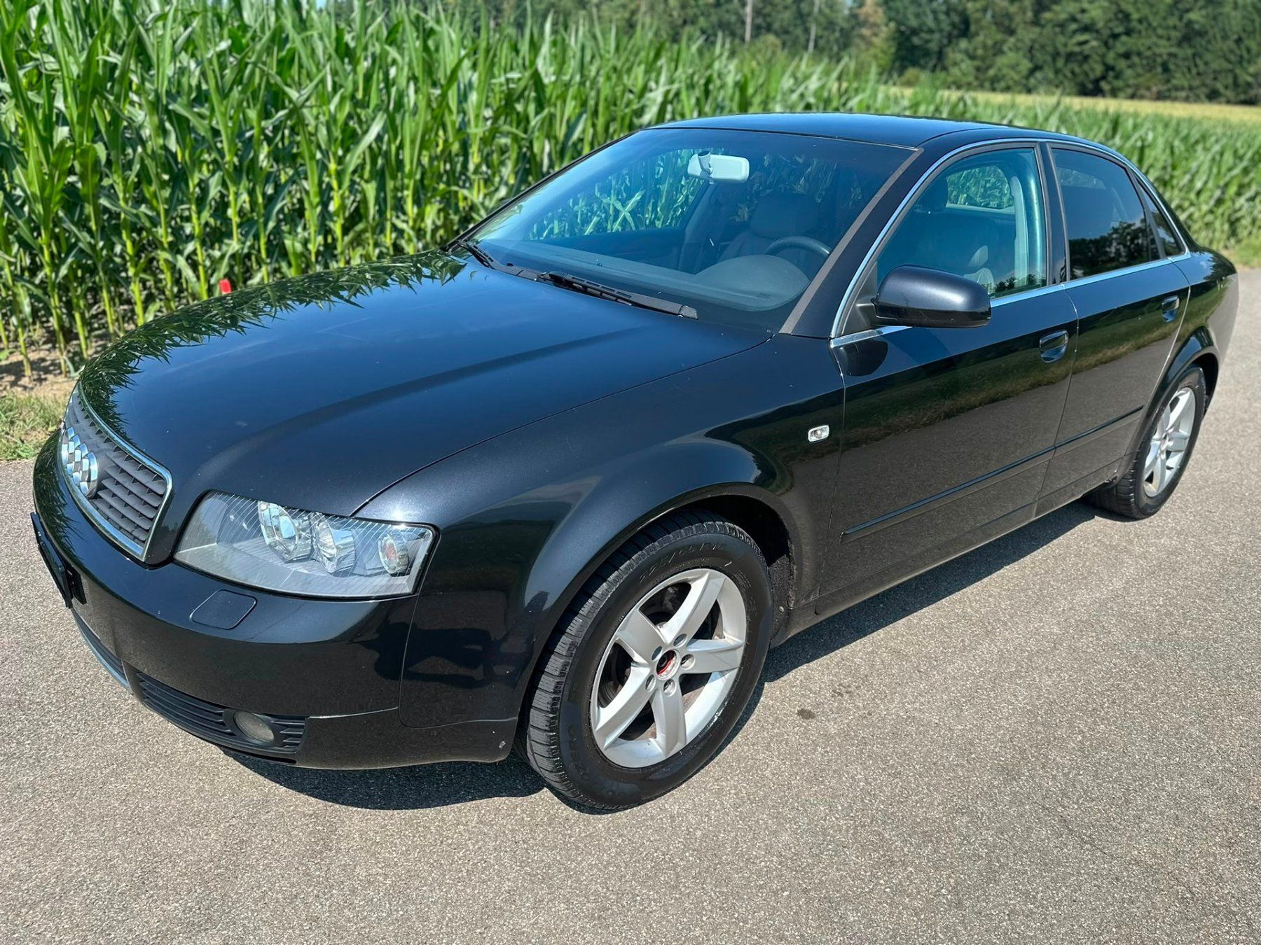 Audi Automobili: AUDI A4 2.5 TDI quattro – Usato da Hünenberg venduto da Auto-Klinik01