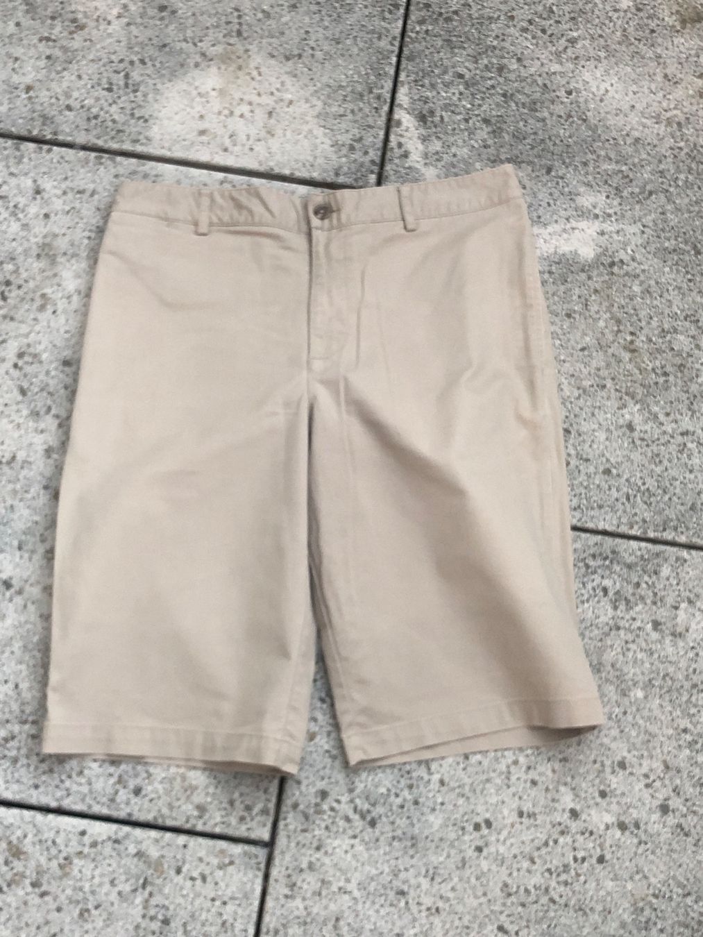 Ralph Lauren Hosen: Polo Ralph Lauren beige shorts – Gebraucht aus Lausanne von jul_jpm7